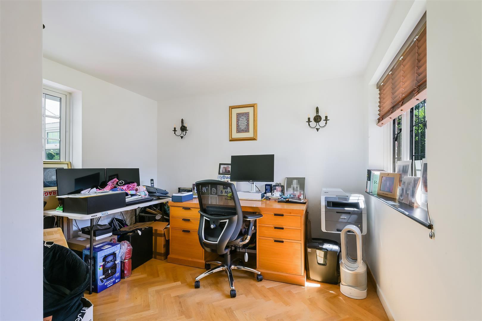Property Image d6024e5d-c48e-40a0-b001-77beb58105ce