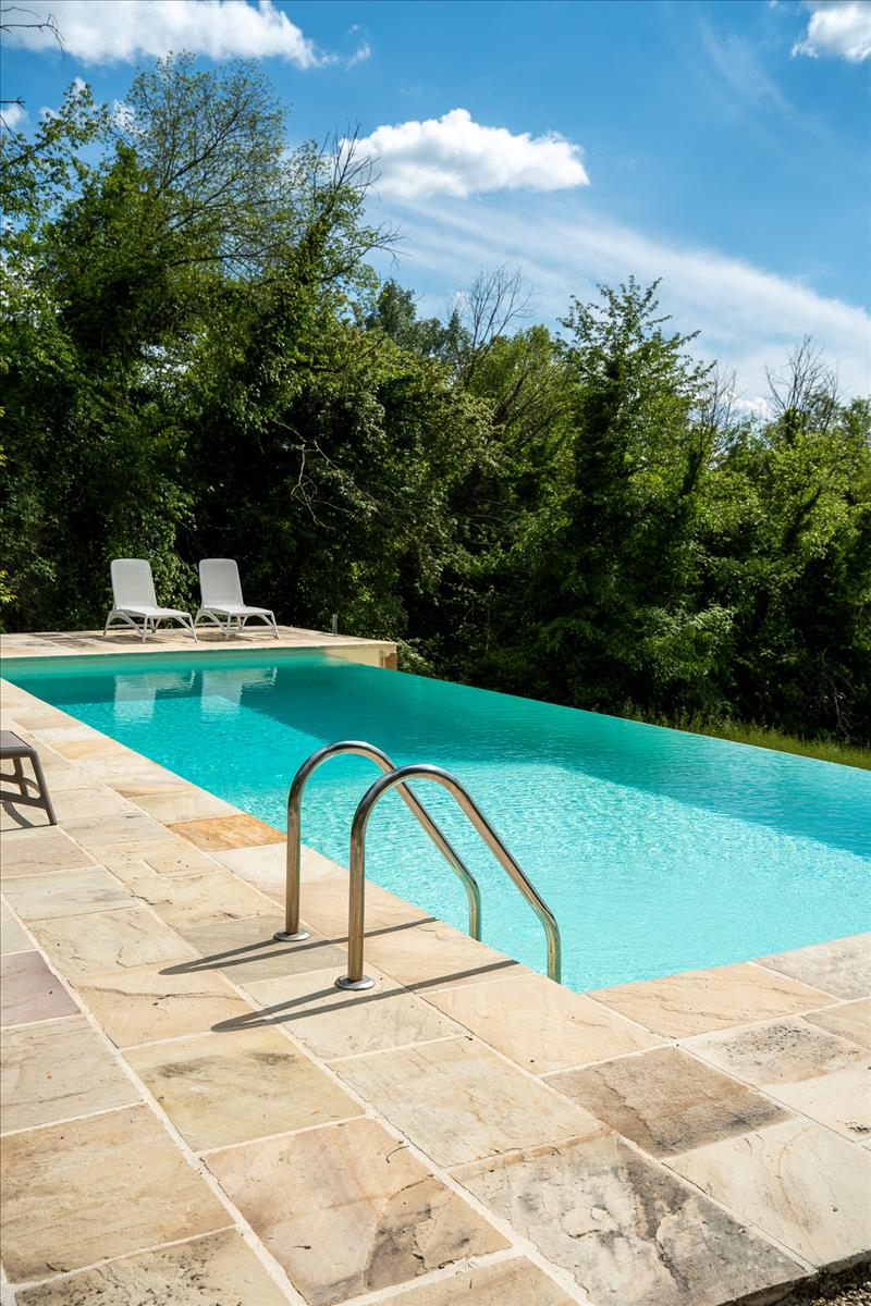 Property Image d6027c3f-227a-4d79-8f57-04a6d686973e