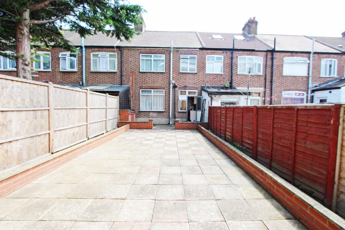 Property Image d62d581e-3ded-461d-99ce-164d8a92705c