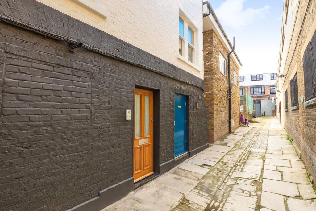 Property Image d6308f95-df59-4cbf-9d40-bb504d67c9f0