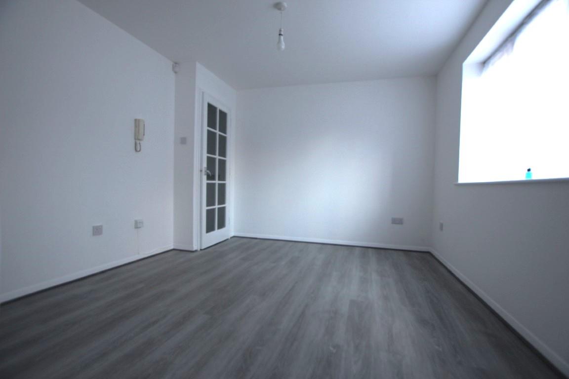 Property Image d63faf9b-2b33-47d6-9eb0-91db26c1b43a