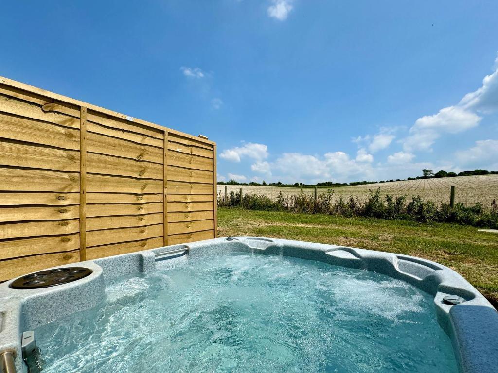 Property Image d64231e9-cd98-461b-9599-fa02059d2dda