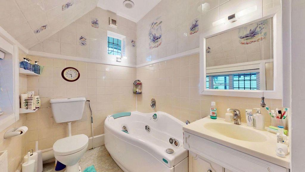 Property Image d64bdddd-1bd9-413f-9a82-2228997e0602