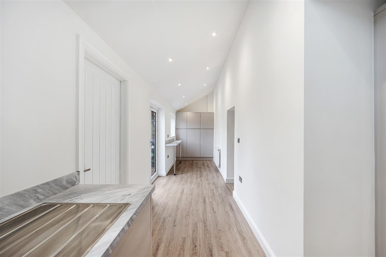 Property Image d65832c2-45e5-4d78-b3f7-b150cdcbfbd0