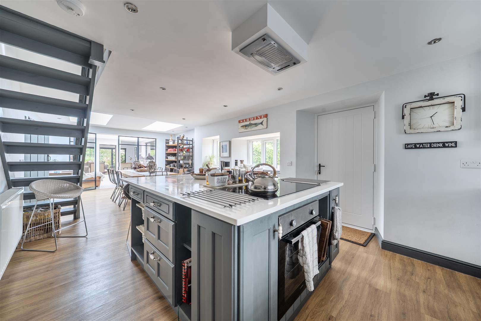 Property Image d65b8471-3631-439b-8d92-3c0a102b2f70