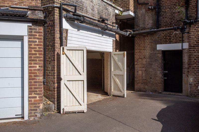 Property Image d68d8310-8cad-4503-b6eb-be091feeafa9