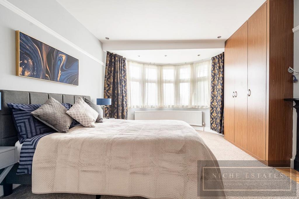 Property Image d69c1f82-129f-45e4-b585-43a2d04b3fa7