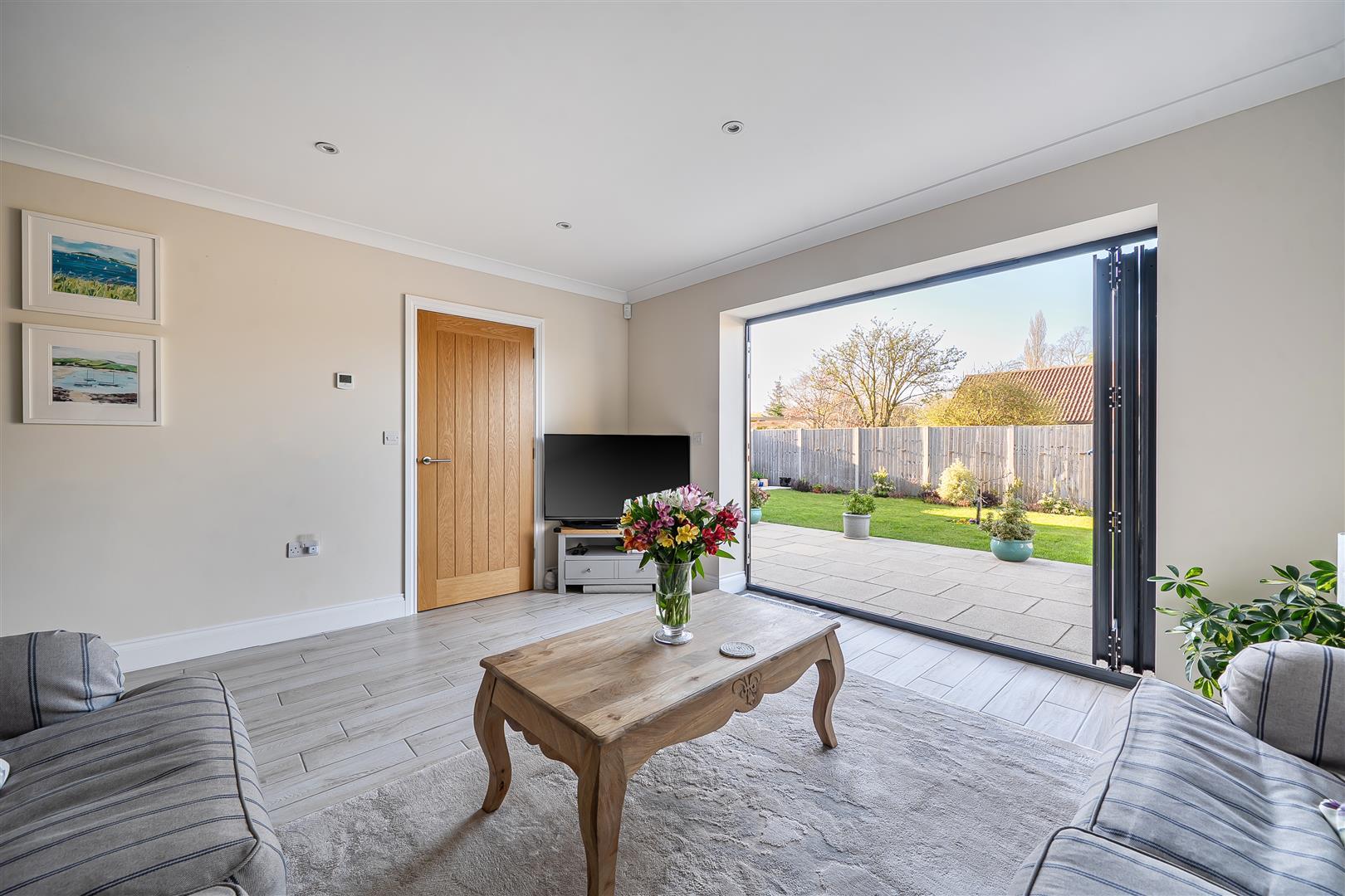 Property Image d6c0d9c5-9c7e-474e-8603-f7a7a13deb84
