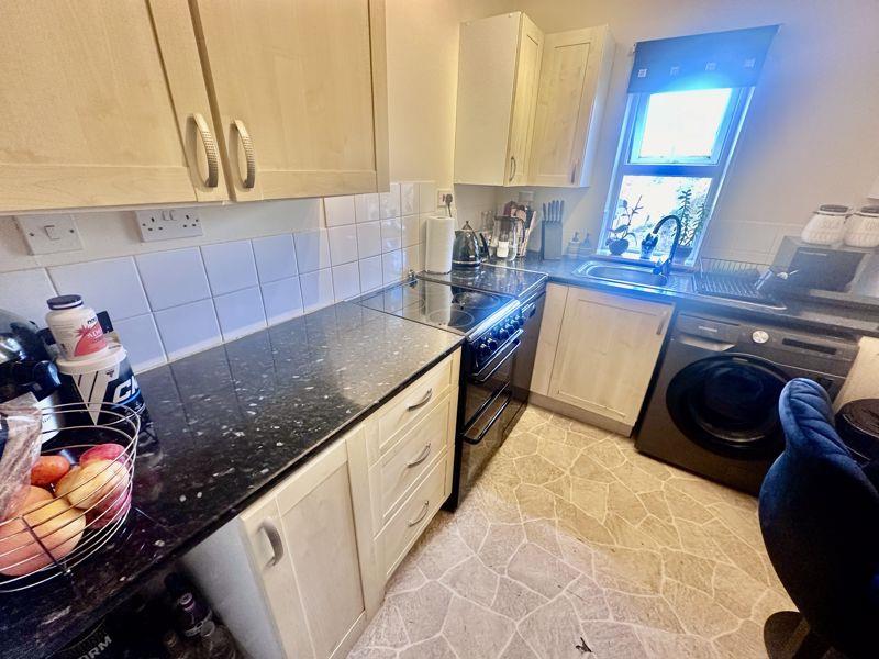 Property Image d6d11bbb-c6a5-4d0d-b8d8-20bdfe2d6c2f