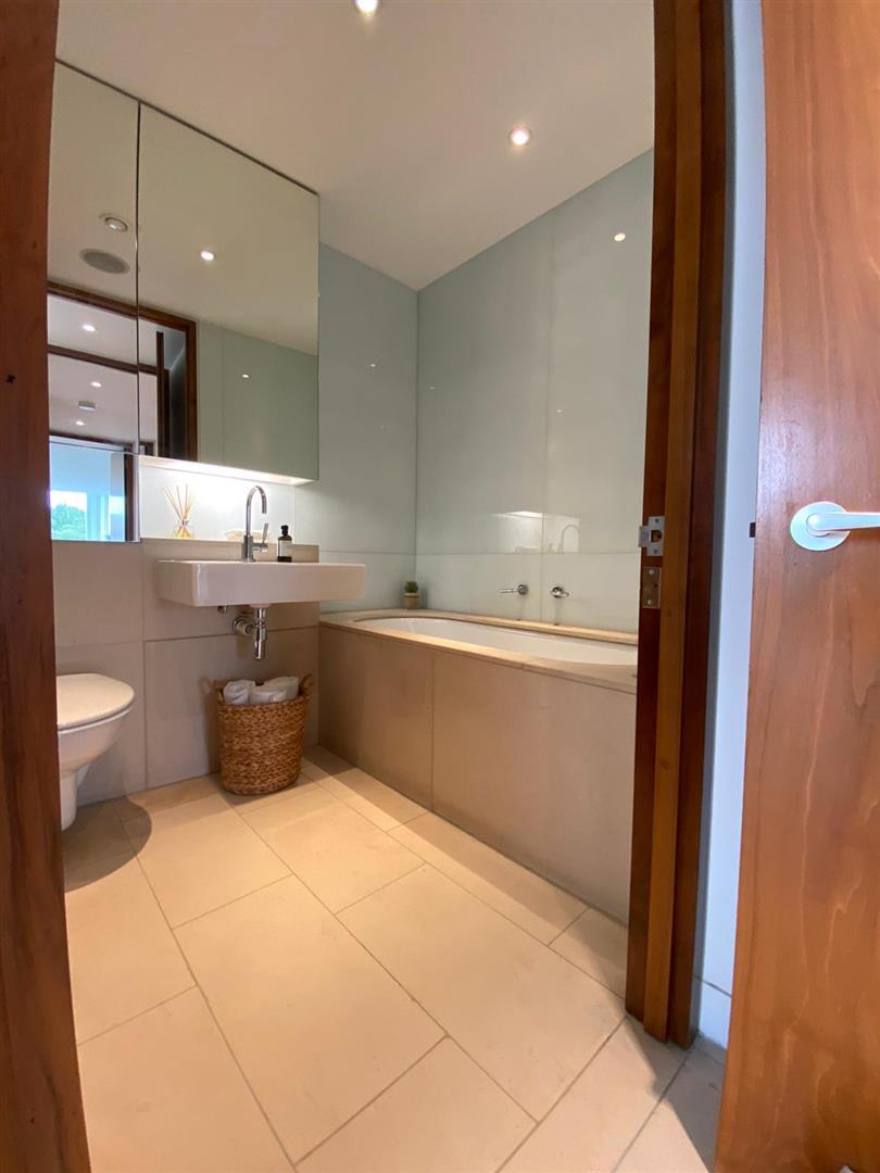 Property Image d6e76bfa-f83a-4cf6-a618-6ff782cb1dff