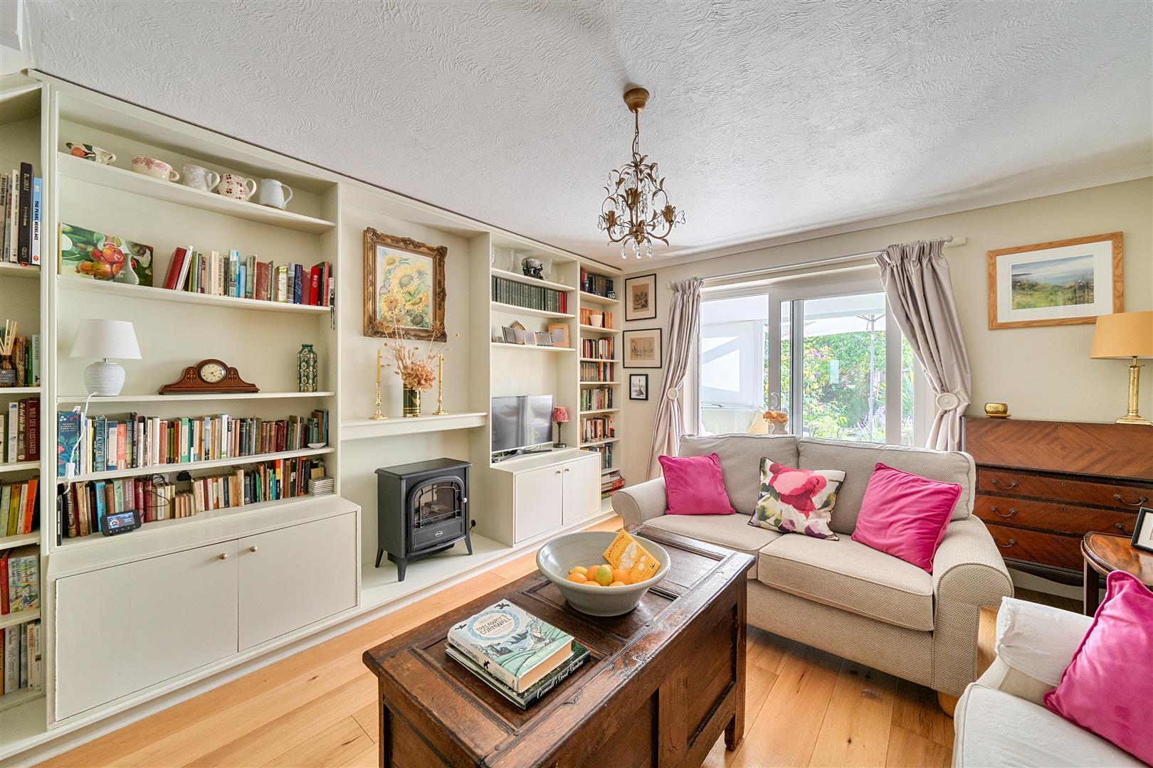 Property Image d6eed476-6536-4c38-b172-599587b09e9d