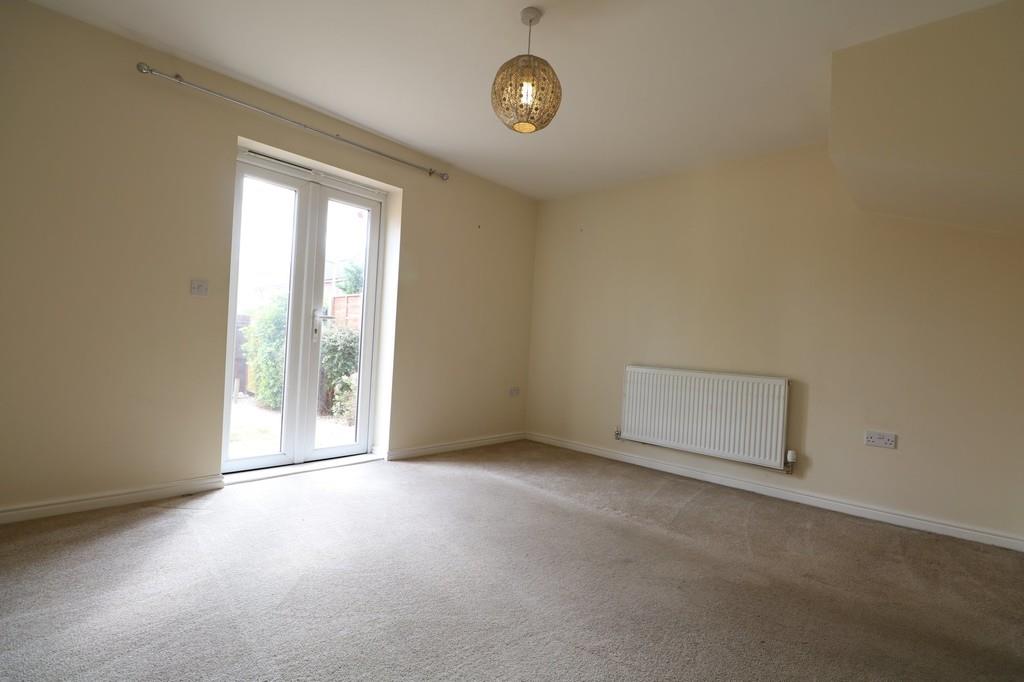 Property Image d6f5aec2-e629-49d8-a14e-6415de82a040