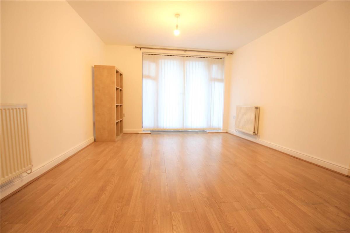 Property Image d6fb9535-4488-4c2e-8e31-5a3f34b23295