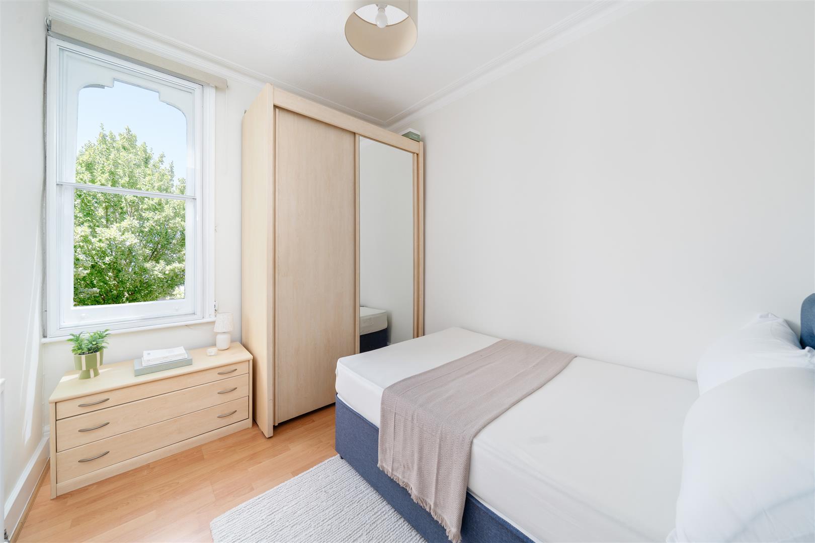 Property Image d710d4b5-5966-47c0-bd29-3a50901f8498