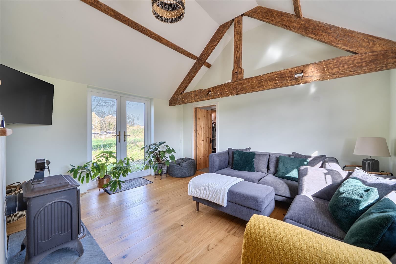 Property Image d714a7ad-0c94-4941-bcb7-b9a9b37ce0de