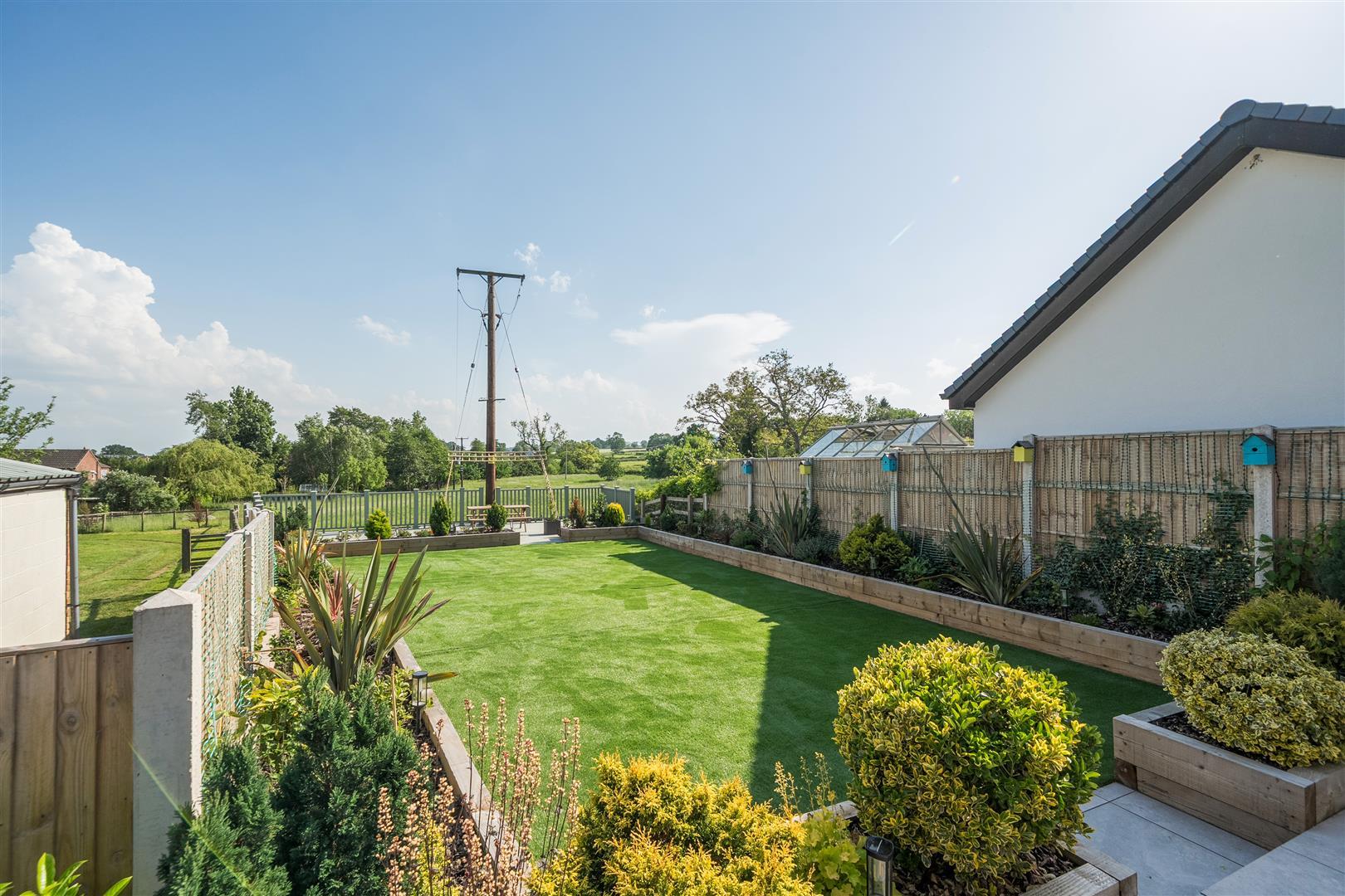 Property Image d723398b-6d3c-45d1-a50a-097896ef8ca2