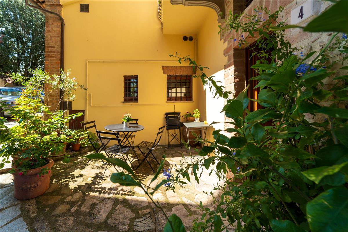 Property Image d729f28f-7bae-46da-ad7f-1665d9d119f8