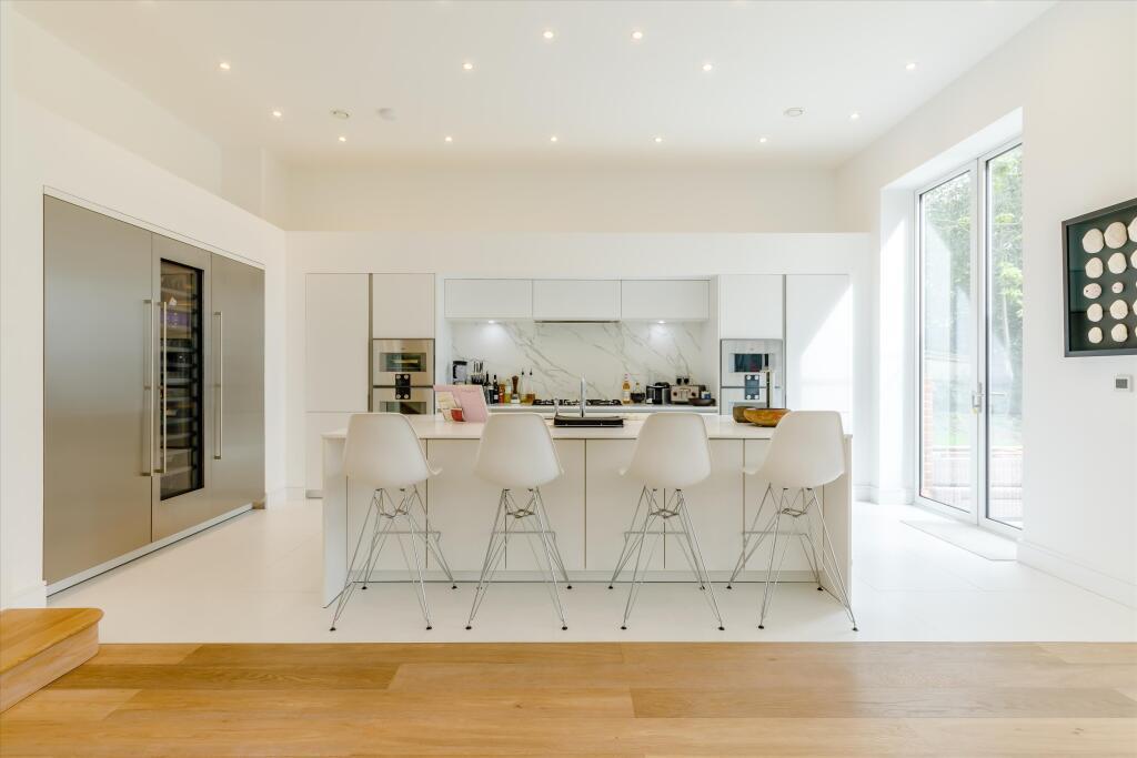 Property Image d730dd74-b0d6-407a-946d-2392dc4c57cd