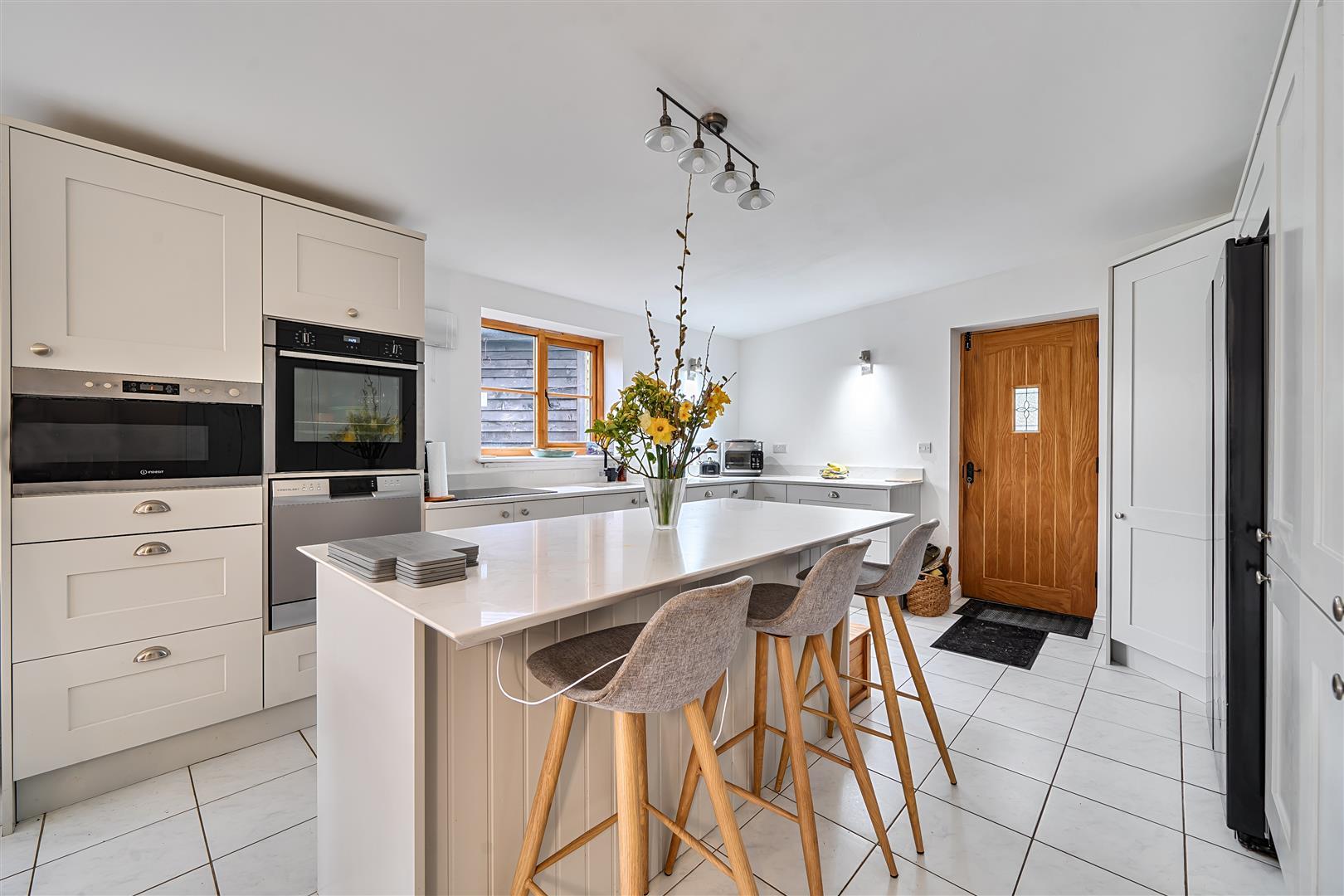 Property Image d73b0ede-8f7e-4250-8d06-461fe0a9efd5