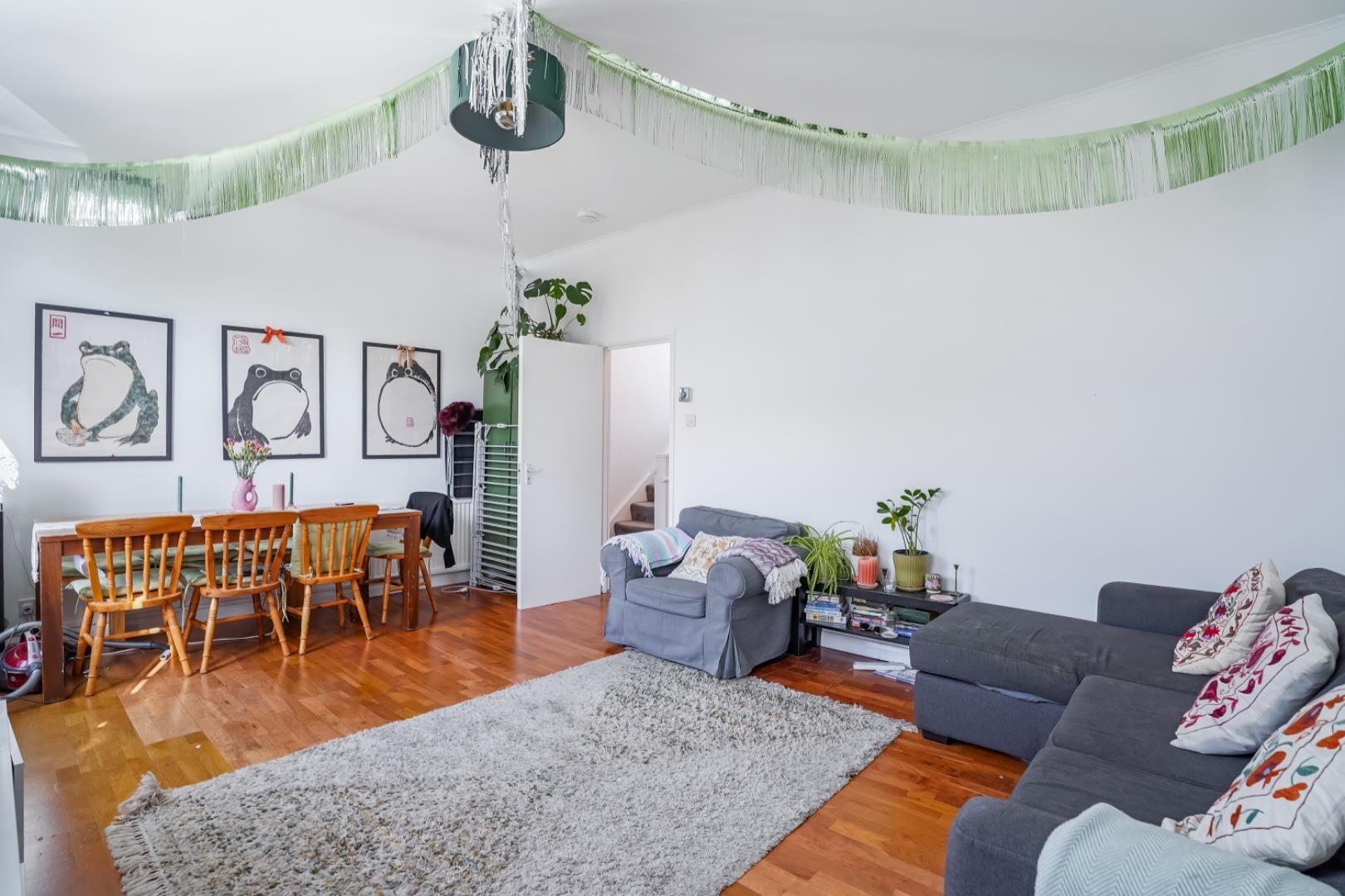 Property Image d73b8810-5744-4302-ae63-449d9063ae8f