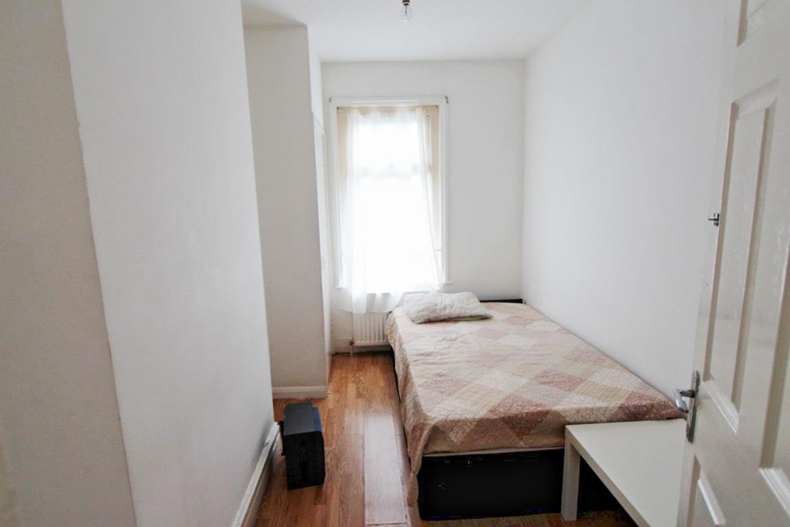 Property Image d73ff3c7-c747-4318-bef2-96f80efb78b6