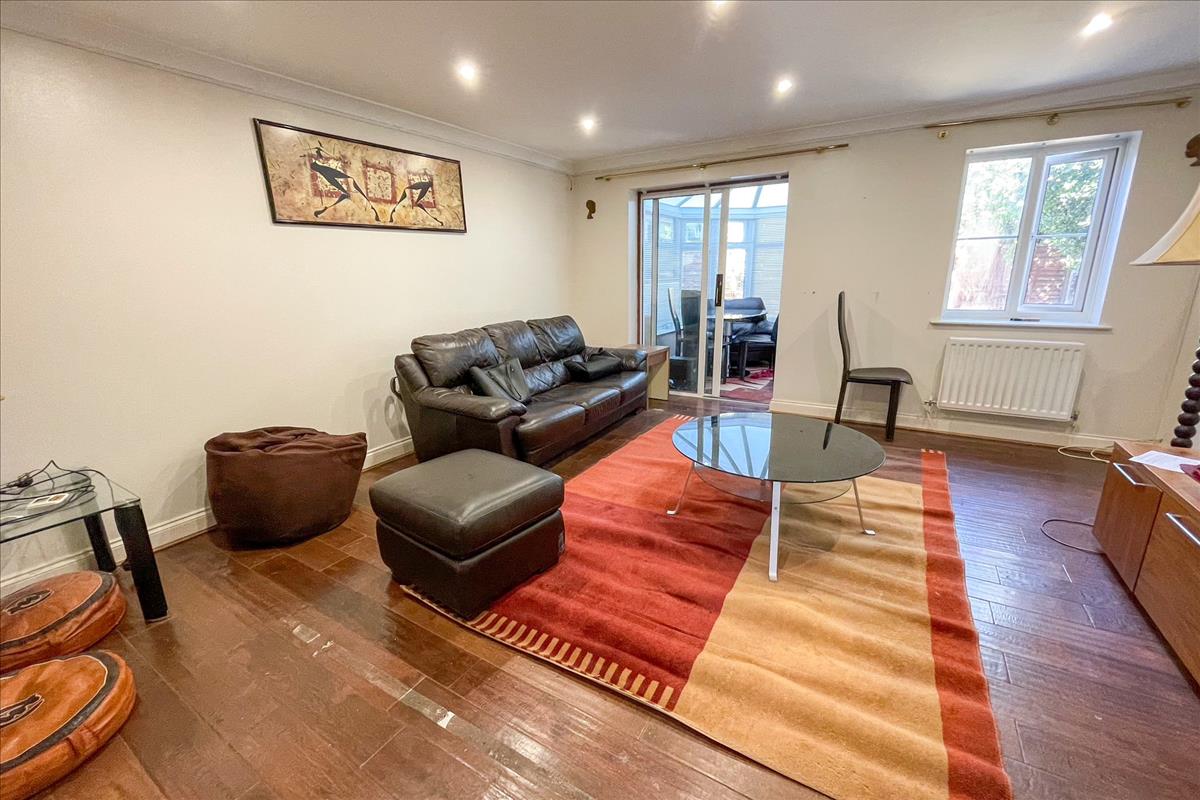 Property Image d741036e-2710-4899-bd33-11b14884f849