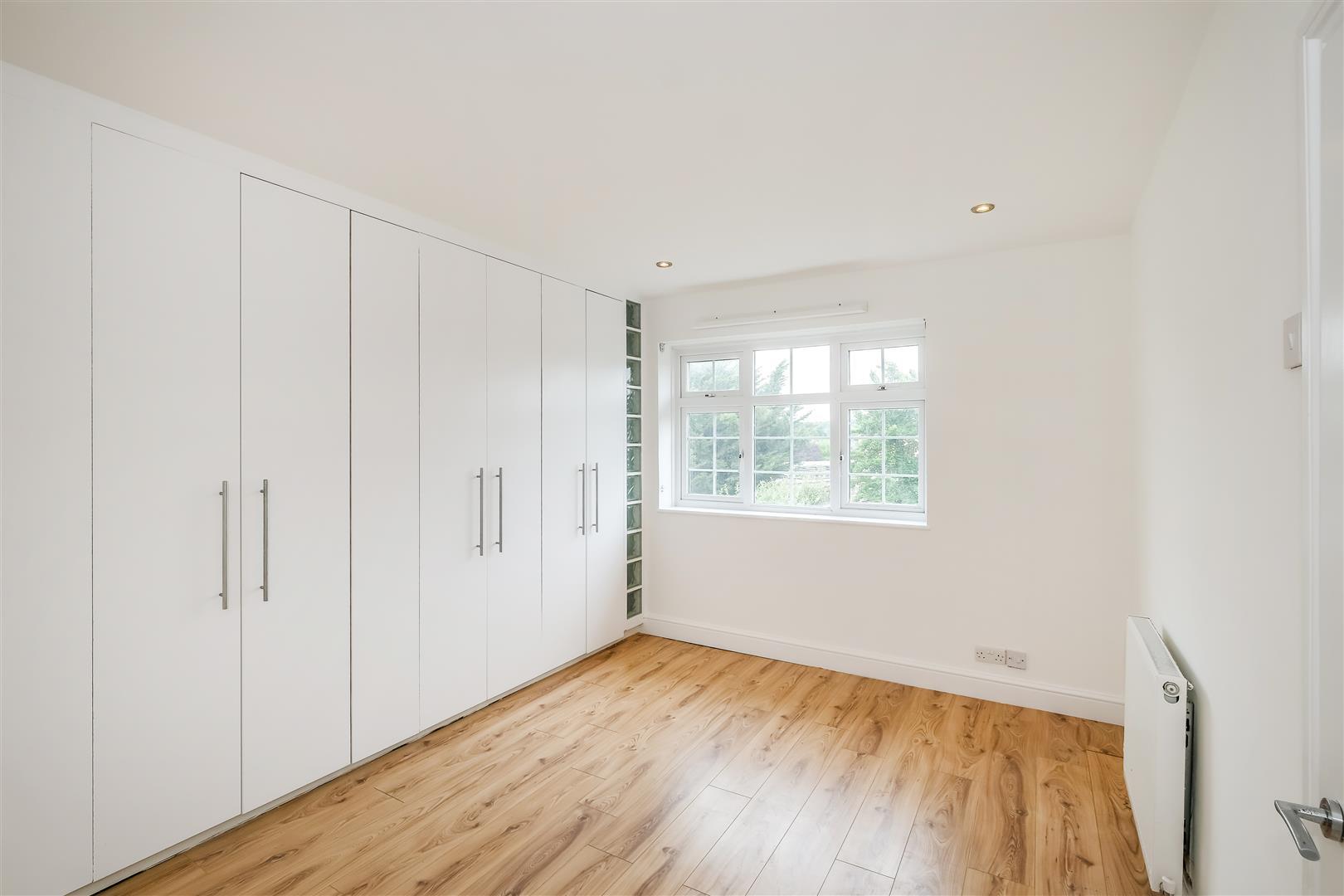Property Image d74e360b-879f-4716-8c80-e840d164f012