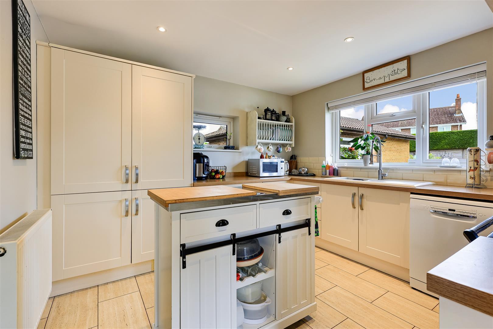 Property Image d74ef1a6-52bd-42b8-8b5f-e82407805b79