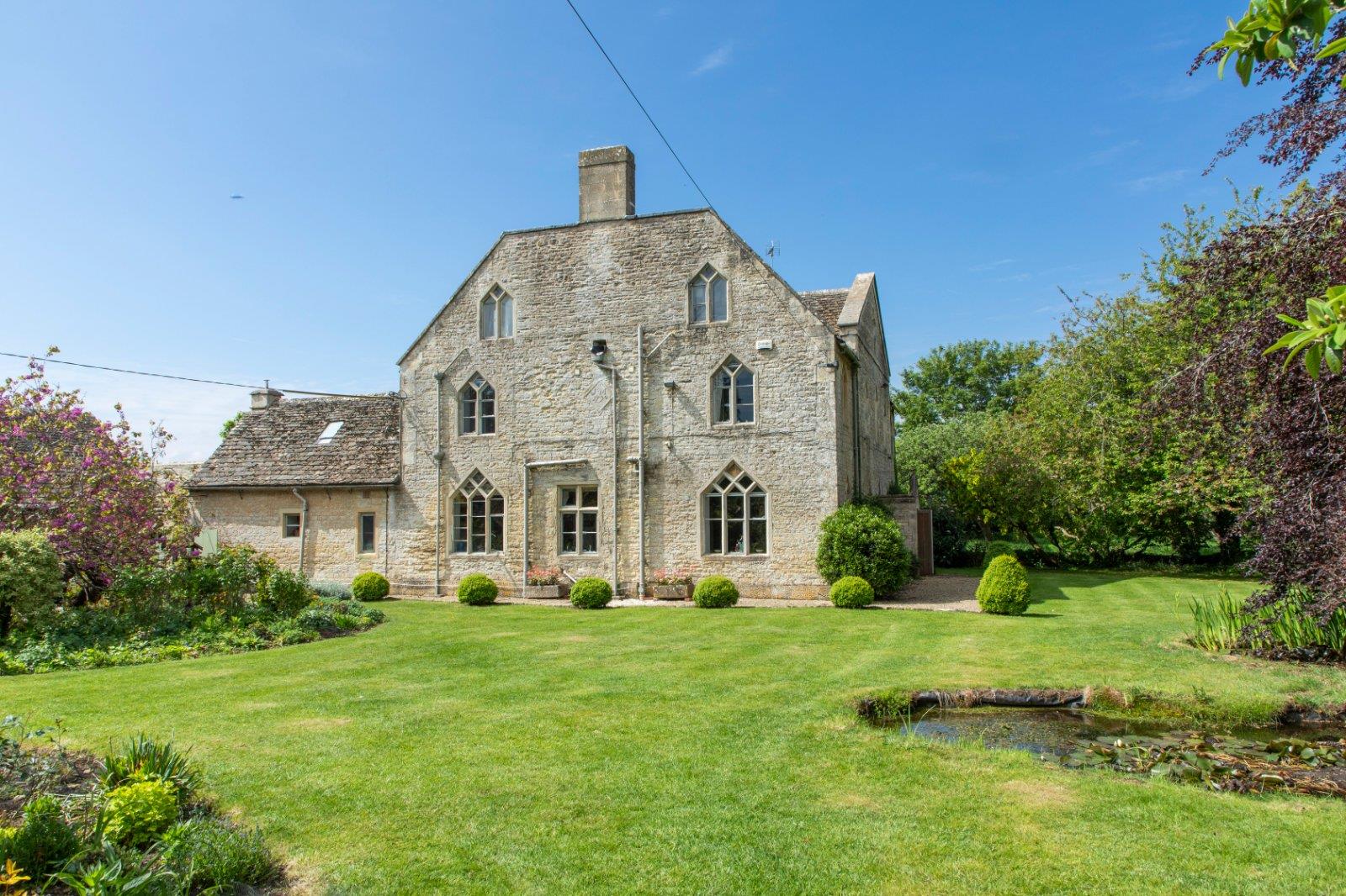 Property Image d754e2a0-093d-4e68-8137-bf43d8e4ab37