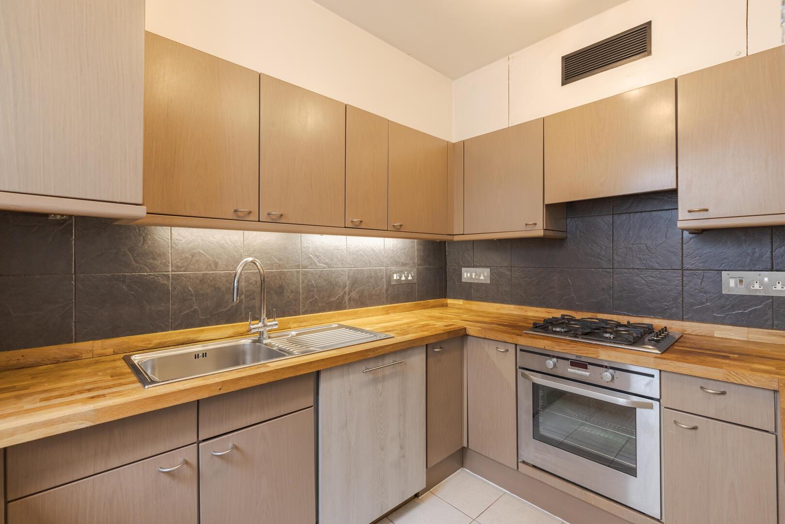 Property Image d75b1fe3-a979-4e95-b1c7-da52ea975080