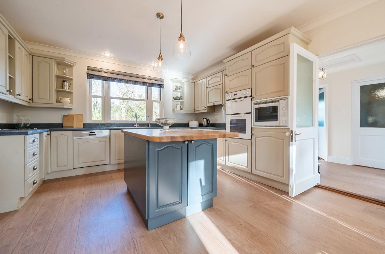 Property Image d761a2a8-b64e-4f60-afb4-f7565e95685c
