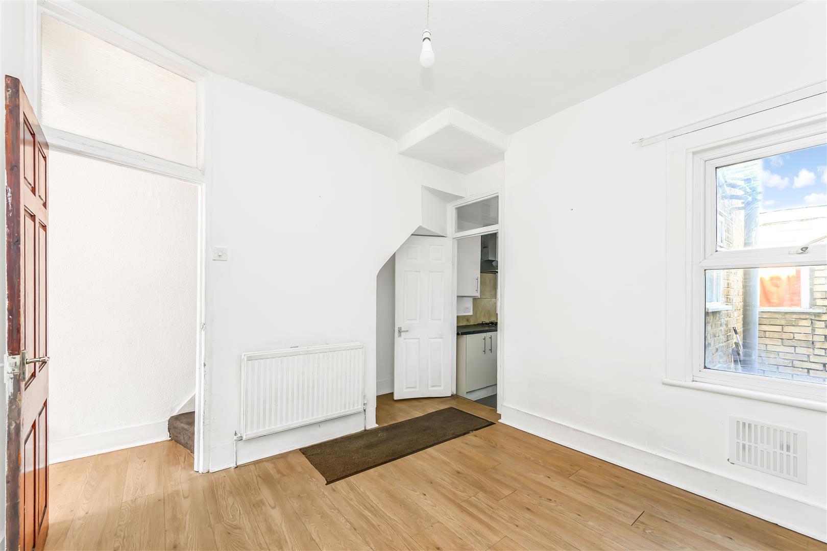 Property Image d76c28b8-aa72-4f73-9f81-c0856ff05e61