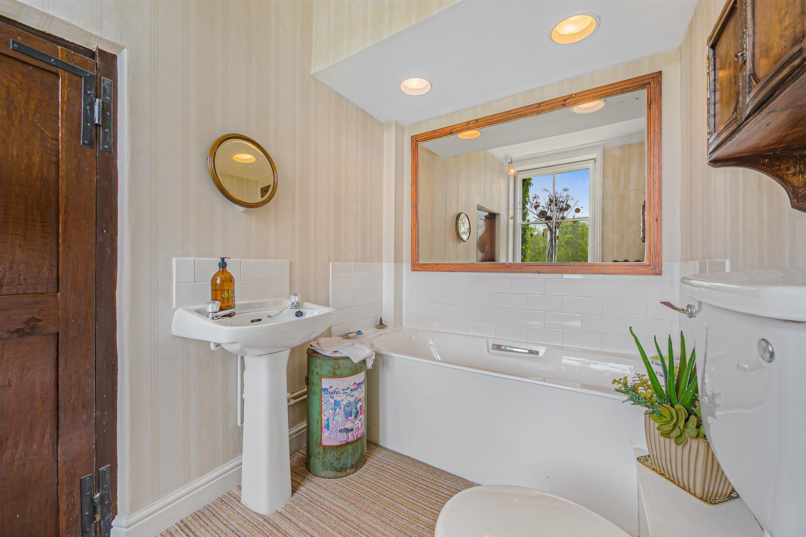 Property Image d7720bcd-67b1-4b64-a428-bb827a59c097