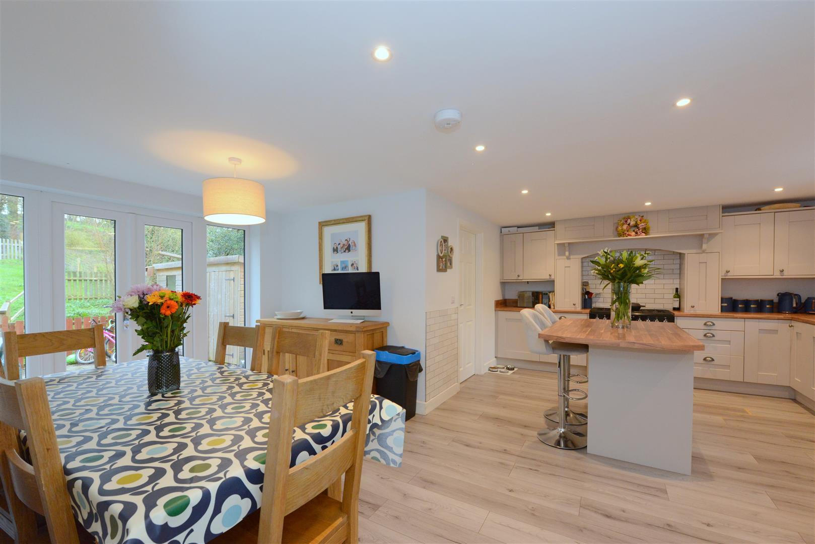 Property Image d77c6170-7c1b-47b6-9956-c4c3af0d974e