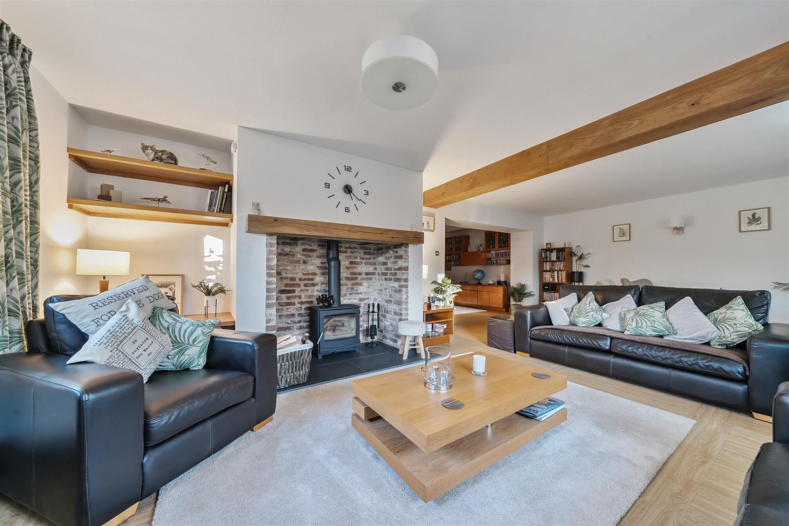 Property Image d77ddd28-d899-4399-8a96-97811ba0a4ae