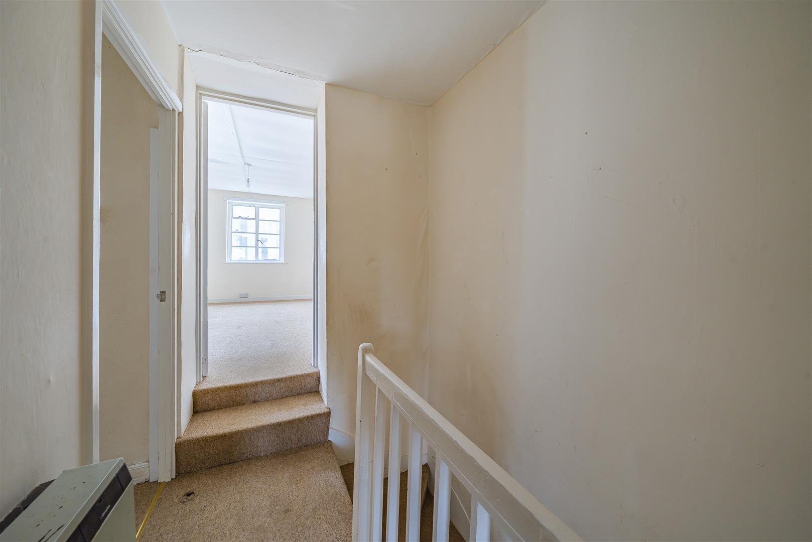 Property Image d789e873-4116-43db-98df-f25726289238
