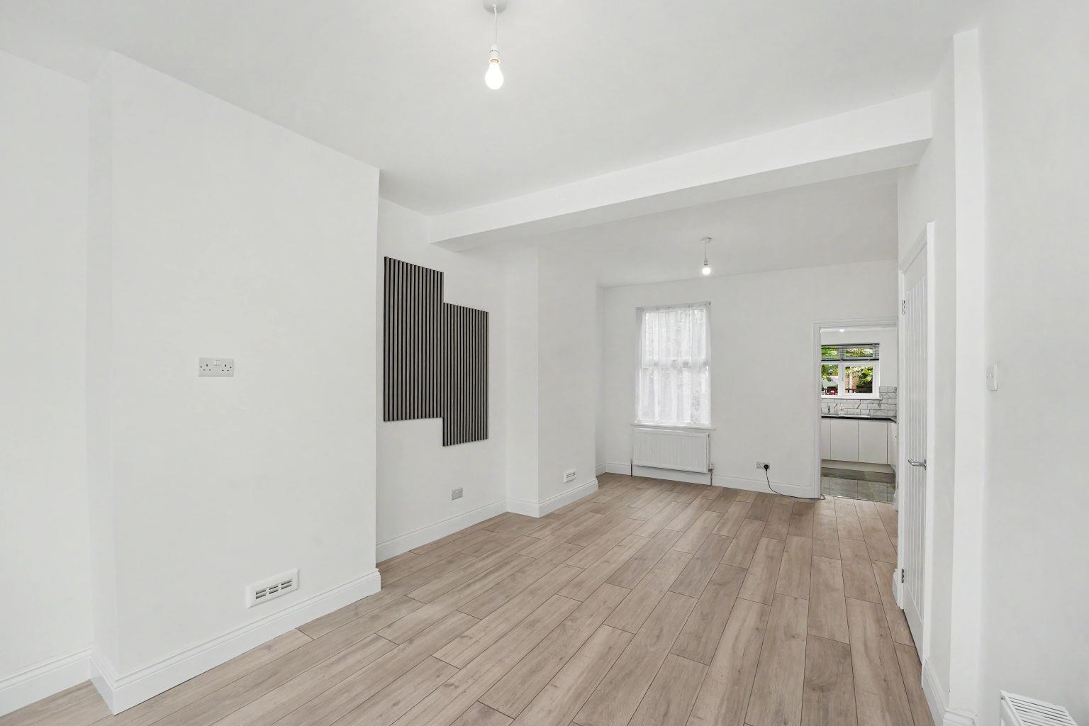 Property Image d78cda60-ac2f-421f-918d-99e59971199a