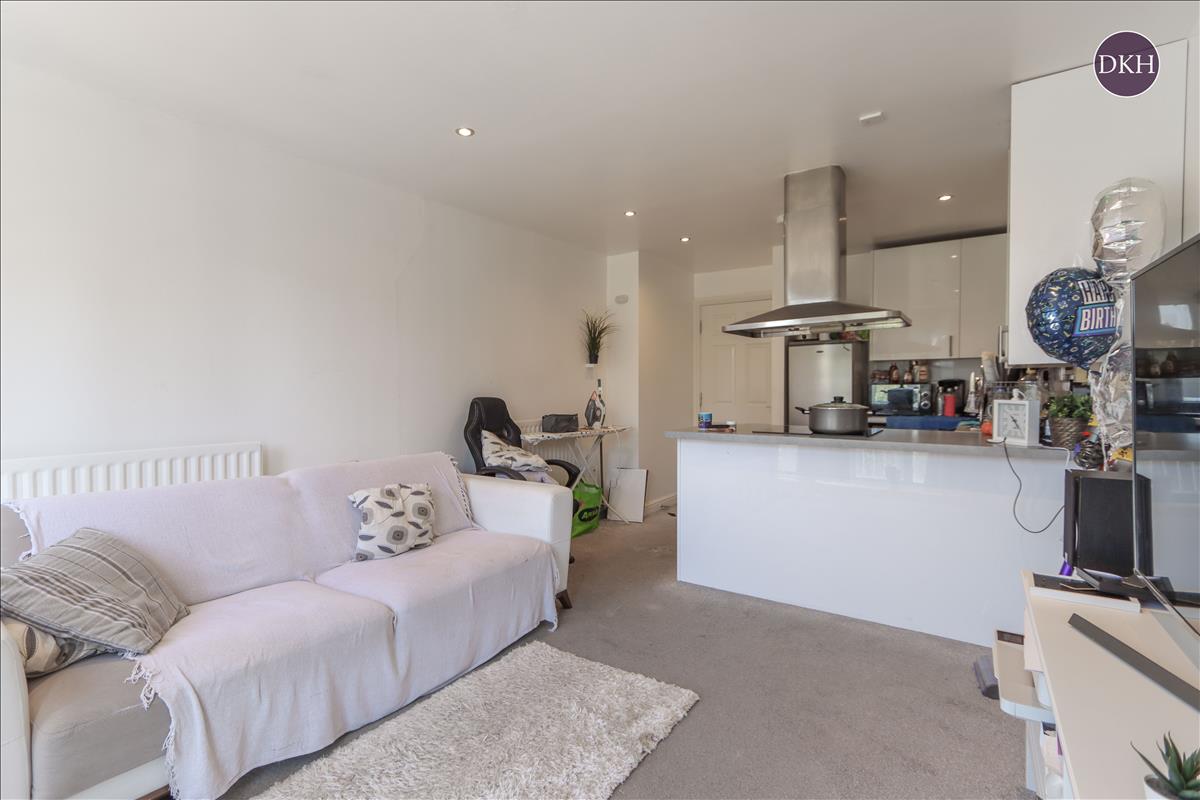 Property Image d7bb343a-8d1a-4f0b-93f8-0d02b864f15d