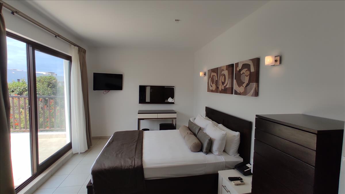 Property Image d7d710ed-279e-49bf-8140-74ba6eb844f9