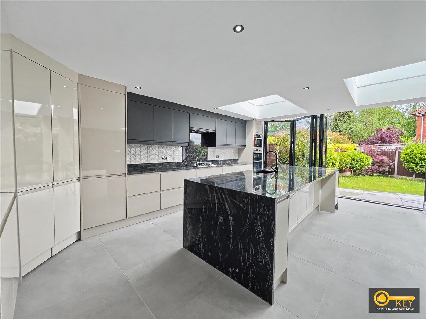 Property Image d805228d-29c6-44ac-a516-67f05f03a0ee