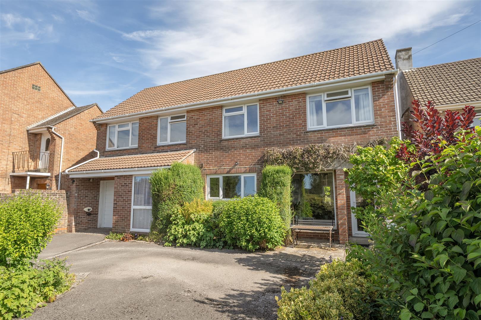 Property Image d80ef29d-4f92-4218-baca-ca398d4696cf