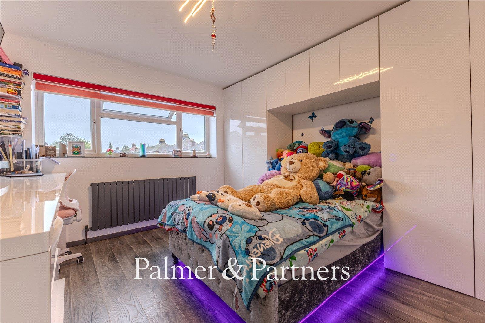Property Image d818ae79-4ce0-425f-b170-561ff7f8f79a