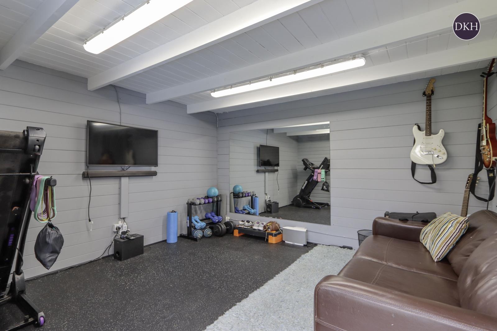 Property Image d81cb634-8a2d-4e58-b936-c3e0e69ab4c7