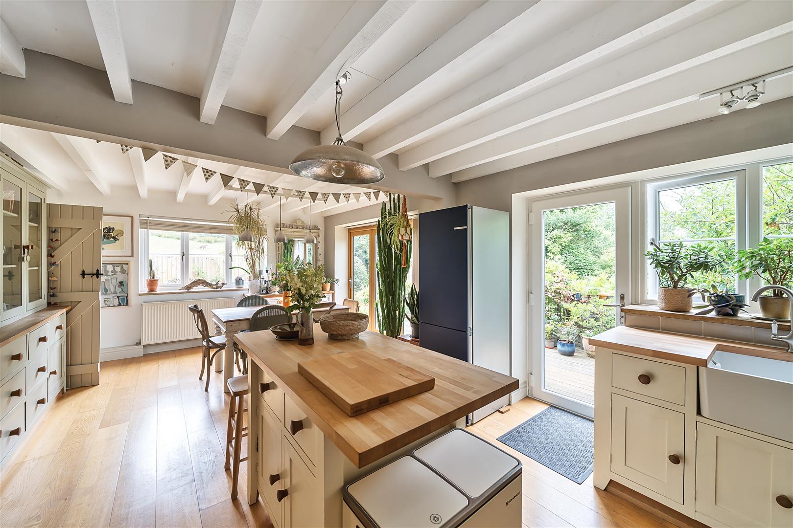 Property Image d8268e4c-dcb0-44e8-bf5b-388008a1c7f2