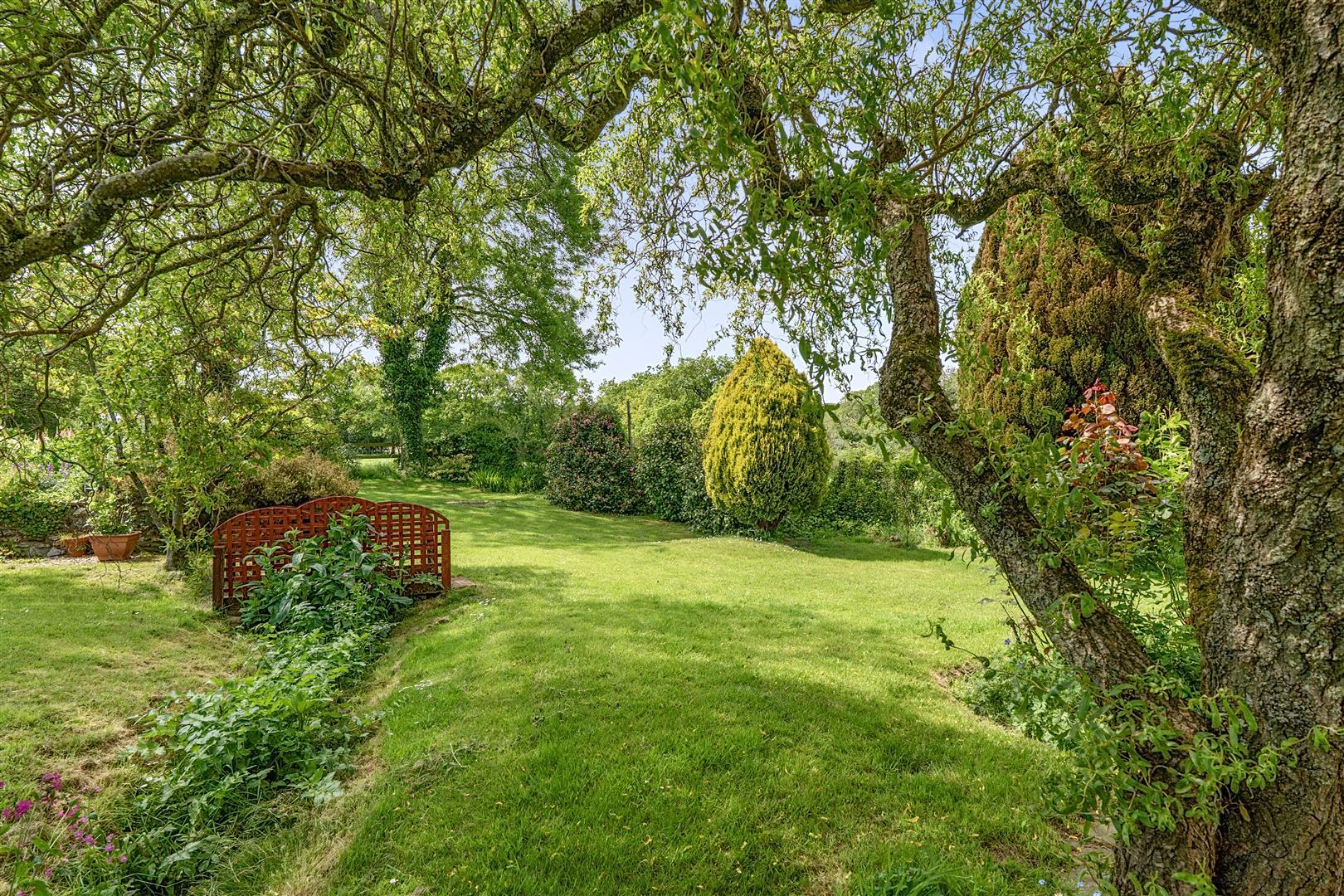 Property Image d827552d-3ceb-4b4e-81b8-0a41979f746a