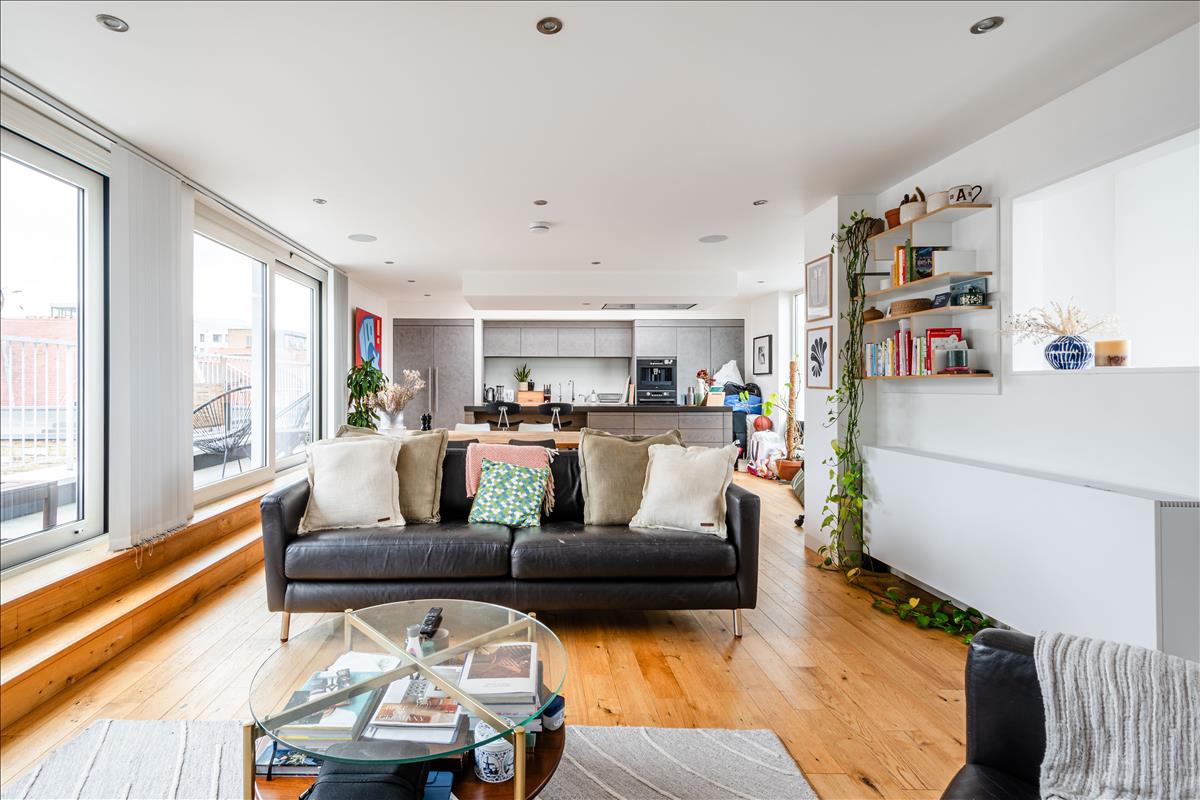 Property Image d8281f38-0af1-40b8-abdd-3dc7a0c49856