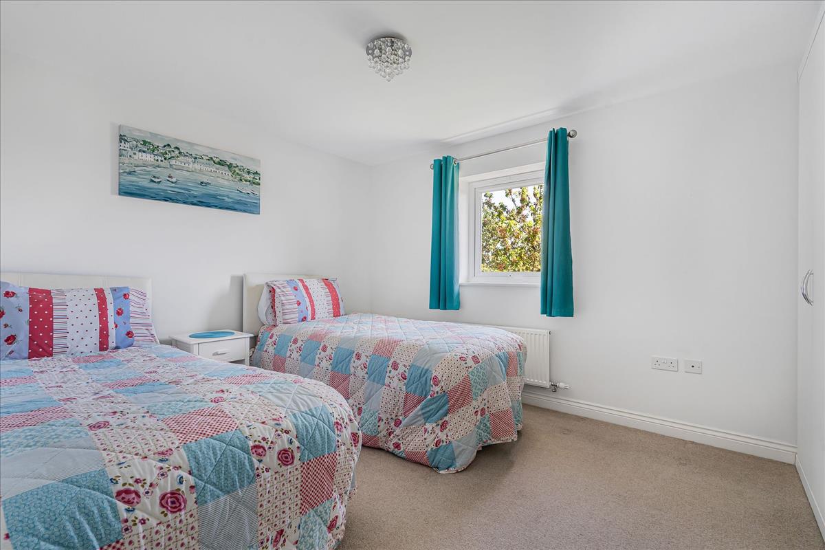 Property Image d82c34ff-3d6d-4b16-8902-a9e8d9004749