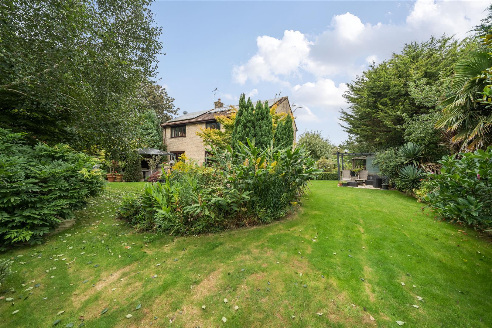 Property Image d83d468f-4c81-4422-9b35-fe88f0158f6a