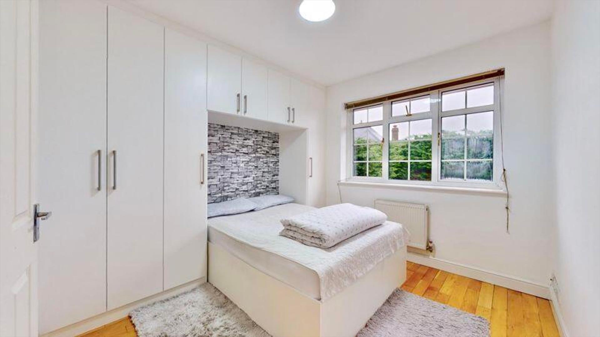 Property Image d84f5993-7768-4e00-9e22-1465473eafe9