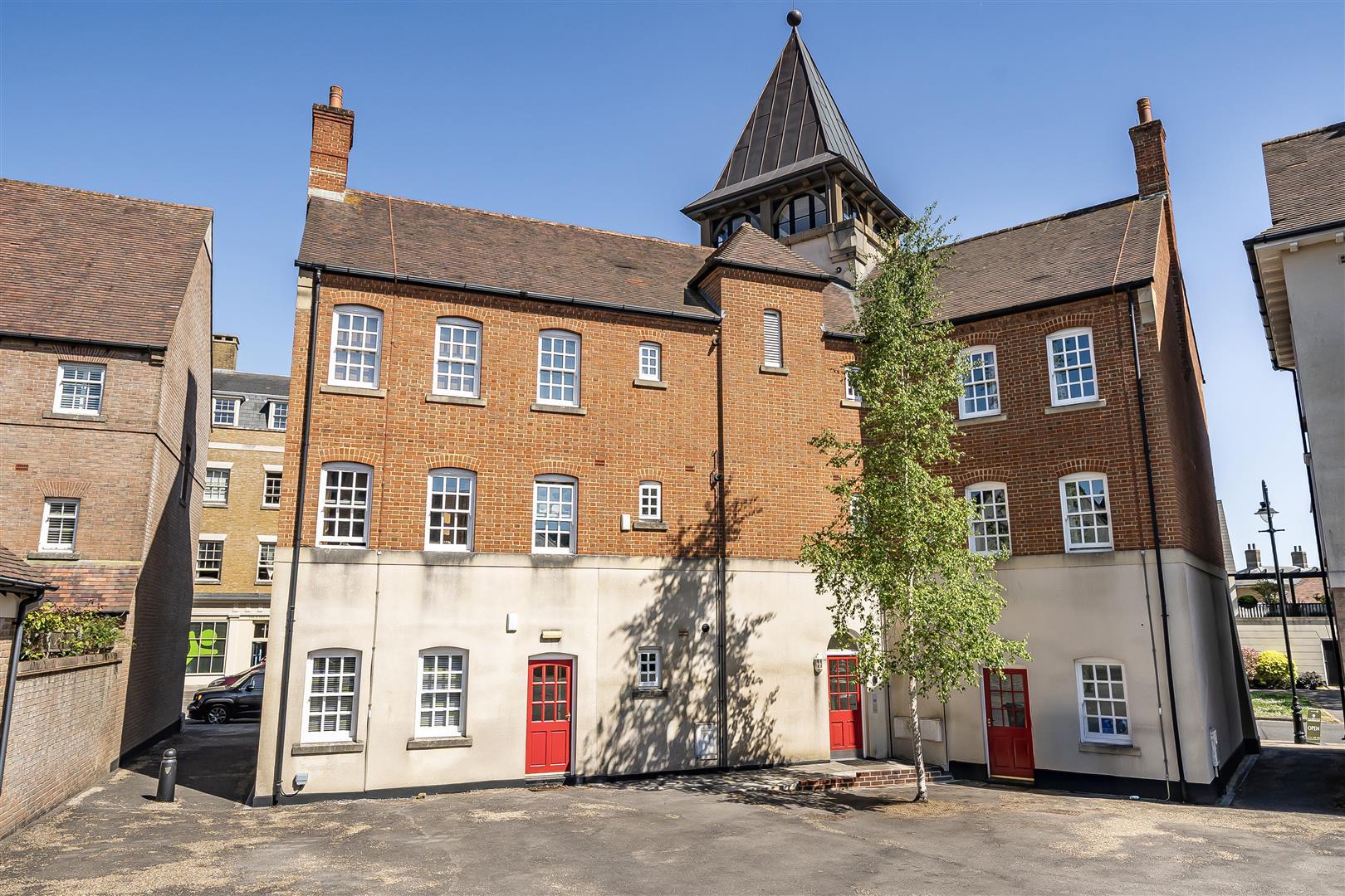 Property Image d85c6f26-ef0c-491f-9970-2f8b99291e67